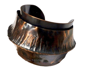 Automne hiver 2024 bijoux coupe célèbre et bracelet élégant découpé au Laser doré poli pour les femmes Bracelet fait main - Product Image 2