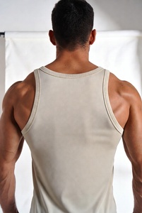 Camiseta sin mangas esencial para el verano, ultra suave, ligera, transpirable, cómoda para el día a día - Product Image 5