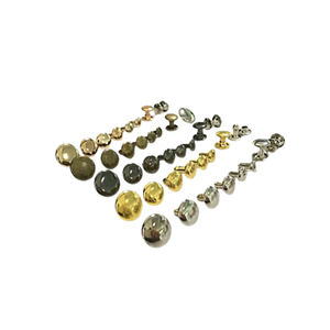 Rivet en fer sans nickel à extrémité fermée, personnalisé en usine, multicolore et multi-tailles, pour la décoration de vêtements et de sacs - Product Image 1