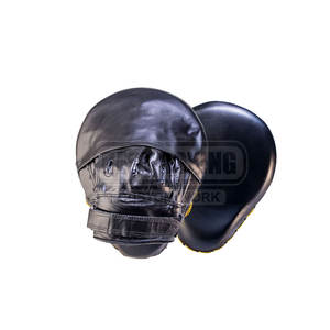 นวมต่อยมวยแบบโค้งที่มีด้ามจับและรองรับข้อมือสำหรับฝึกซ้อมคิกบ็อกซิ่งที่มีความทนทาน - Product Image 1