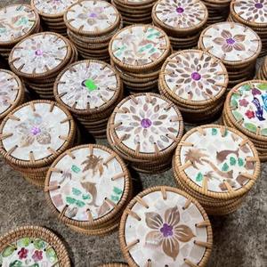 Tapete de bebida Natural tejido a mano para decoración de mesa elegante posavasos decorativo de ratán de nácar de Vietnam con nácar - Product Image 6