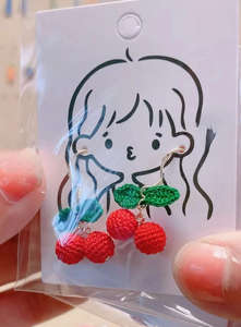 ต่างหูและจี้ห้อยหูโครเชต์ขนาดเล็ก ทำมือ ประณีต และทันสมัย - Product Image 6