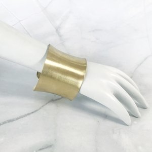 Brazalete hecho a mano 18K chapado en oro latón Metal impermeable joyería alto acabado brazalete de mano Metal latón brazalete - Product Image 3