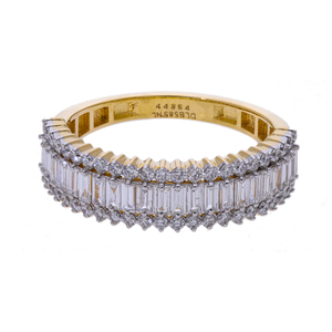 Élégante bague classique d'anniversaire pour femme en or blanc 14KT/18KT avec diamants naturels, bande d'éternité à taille brillante, design à trois rangs - Product Image 1