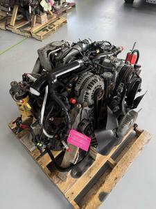 Motor Diésel Usado G-M-C Chevy Silverado Sierra Lly 6.6 Duramax 2004-05, Grado Industrial OEM, Garantía de 3 Años - Product Image 3