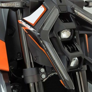Protezioni Frontali 3D Compatibili per KTM 990 Duke R 2025, Adesivi Frontali per Moto - Product Image 1