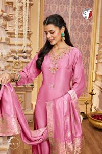 กางเกงเคอร์ติและทิชชูแท้ทำจากผ้าชิมเมอร์คุณภาพสูงจากอินเดีย - Product Image 3