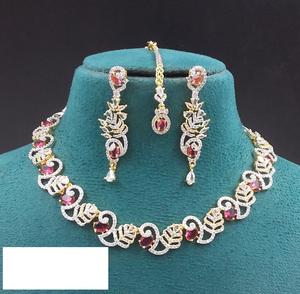 Impresionante conjunto de joyas de collar y pendientes AD para mujer, Ideal para novias, funciones de boda, fiestas y ocasiones festivas - Product Image 1