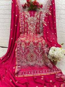 Dupatta Bordada de Algodón Chinon Puro y Grueso con Estilo Festivo en Santoon Mate para Ropa India y Pakistaní - Product Image 4
