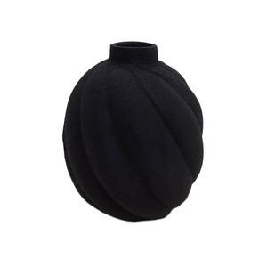 Jarrón de flores de Metal de hierro de diseño de lujo acabado negro para el hogar y la boda Decoración de mesa jarrón de Metal hecho a mano a granel - Product Image 1