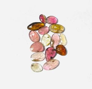 Piedras preciosas sueltas de turmalina múltiple facetadas de corte de Rosa natural Efectos que cambian de color para un estilo único - Product Image 3