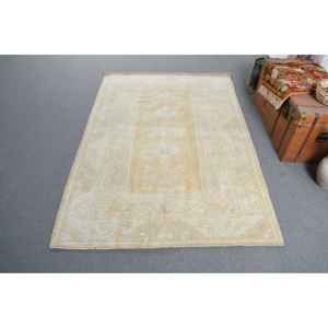 Alfombra Vintage de 5.2x7.5 pies, Alfombra Turca Ikat Blanca - Product Image 1