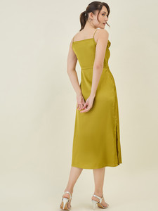 Robe midi dos nu en satin de soie pour femme, sexy et élégante, style bodycon, idéale pour les événements d'été - Product Image 5