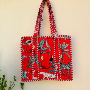 Main-bloc imprimé matelassé coton fourre-tout sac à provisions inde multicolore conception florale deux bretelles doublure été plage utilisation - Product Image 1