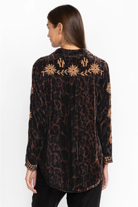 Vente en gros pulls en velours à col bénitier pour le travail en plein air pull-over femmes élégants hauts à manches longues chemise chemisiers - Product Image 4