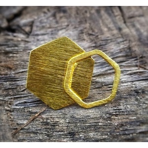 Brass <b>Ring</b> with 18K Rose Gold Plating Fashionable Vintage Statement Gemstone Inlay Christian Claw Setting Technology for Gift - Product Image 3