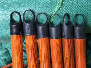 Venta al por Mayor de Fábrica, Palo de Madera Recubierto de PVC para Escoba, Mango para Mopa - Product Image 3