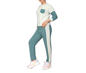 ชุดวอร์มสตรีคุณภาพพรีเมียมสำหรับฤดูหนาว ชุดออกกำลังกายแบบ 2 ชิ้น ออกแบบเองได้ เหมาะสำหรับฟิตเนสและยิม - Product Image 4