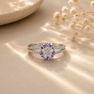 Anillo con Halo de Jade Corte Esmeralda y Rubí en Baño de Rodio y Oro - Product Image 2