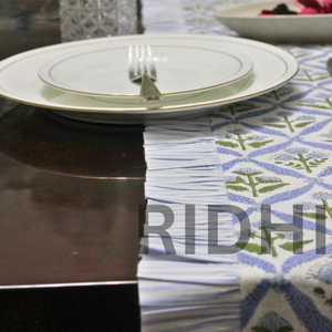 Camino de Mesa Ridhi de Lujo, Estilo Indio Floral, Color Azul Claro, 100% Algodón, Personalizable, con Volantes, Estampado a Mano, para Comedor, Hotel, Boda - Product Image 3