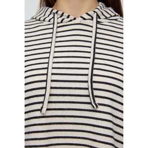 Haut court à capuche en tissu tricoté au toucher doux - Product Image 4