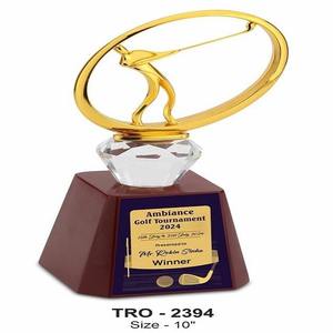 Trofeo de hombre de golf de metal chapado en oro de alta calidad con anillo de metal para torneos disponible para suministro al por mayor de India - Product Image 4