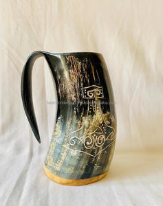 Mug en corne à boire viking de luxe, gobelet personnalisé gravé, style nordique, pour bière, hydromel et cadeaux par Falak World Export - Product Image 2