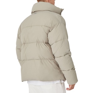 Doudoune d'hiver personnalisable pour hommes avec capuche Manteau d'hiver en duvet avec motif de lettres du fabricant OEM - Product Image 3