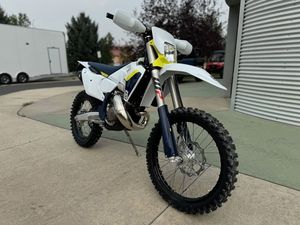 รถมอเตอร์ไซค์วิบาก TE 150 Enduro ปี 2025 ใหม่พร้อมส่ง  ประมูล-เสนอราคา - Product Image 2