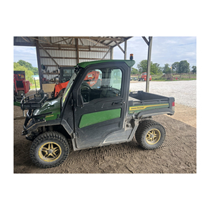 John Deer Gator XUV 835R Véhicule utilitaire polyvalent et efficace fiable pour le transport extérieur et les projets agricoles - Product Image 6