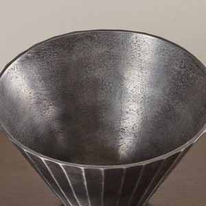 2025 Attractive Simple Design Modern Wholesale For Kitchen Handmade Fancy Metal <b>Large</b> Aluminum Fruit <b>Bowl</b> To Serve & For Parties - Product Image 3