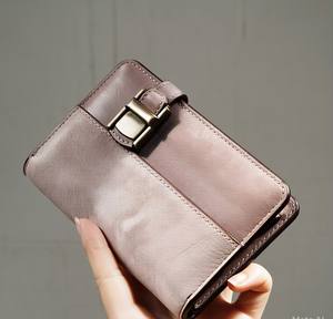 Cartera de cuero pequeña informal para mujer, monedero de Color marrón sólido, longitud corta, logotipo y diseño personalizados - Product Image 3