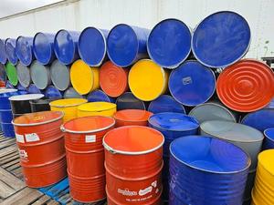 Bidones Cilíndricos de Hierro Azul, Barnizado Brillante Duradero, Grado Alimenticio, para Almacenamiento y Transporte de Gasolina - Product Image 4