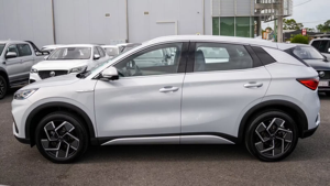 Nouveau modèle 2024 BYD ATTO 3 Hybride Turbo R15 Cuir SUV Allongé Traction Avant Conduite à Gauche - Product Image 2