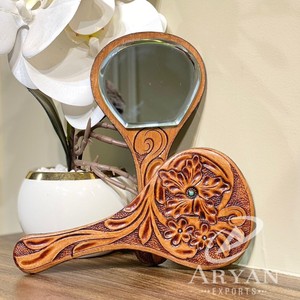 Espejos de bolsillo de mano personalizados de cuero excavado Real de diseñador Floral de alta calidad Espejos de diseñador personalizados en tarifas al por mayor - Product Image 1