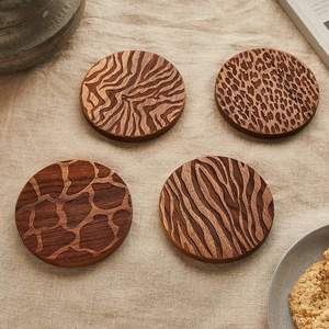 Sous-verre indien fait à la main de meilleure qualité Design moderne en bois brun Taille personnalisée Offre Spéciale tire-bouchon en bois naturel Forme d'ouverture - Product Image 5