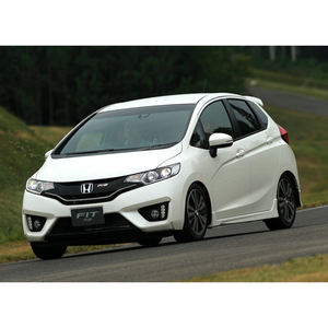 Hybride Ho-nda Fit d'occasion Excellente économie de carburant, caractéristiques de sécurité avancées et cabine spacieuse - Product Image 2