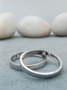 Anillo de Compromiso y Boda Clásico para Mujer, Oro Fino de 14k/18k, con Diamante Certificado VVS, Corte Prong, para Aniversario o Fiesta - Product Image 4