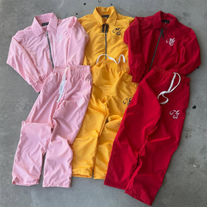 Ropa de entrenamiento ligera con logotipo bordado de fábrica OEM, chándal de gran tamaño de nailon con cremallera, conjunto cortavientos a prueba de agua para unisex - Product Image 4