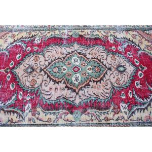 5.5x9.4 ft Rug, Turkish Vintage Large Rug, <b>Red</b> <b>Wool</b> Rug - Product Image 4
