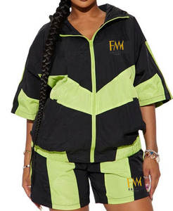 Tenues fermeture éclair avant taille élastique deux pièces ensembles avec emballage personnalisé femmes été coupe-vent ensembles - Product Image 4