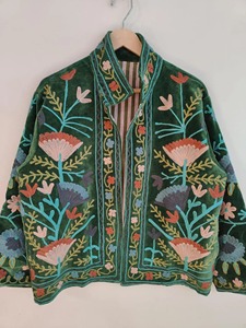 Chaqueta de Terciopelo Verde con Bordado Floral, Cuello Mandarín, Manga Larga, Estilo Bohemio, Ropa Exterior Informal para Mujer, Ropa de Otoño - Product Image 5