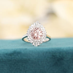 Bague de fiançailles luxueuse en or massif 14 carats avec double halo en diamant de laboratoire de taille ronde rose pour femme, certifiée IGI - Product Image 1