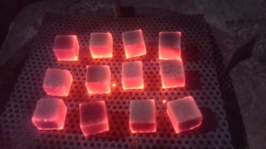 Pour une séance de fumer prolongée, comptez sur l'exceptionnelle shisha indonésienne faite avec du charbon de noix de coco de premier ordre - Product Image 4