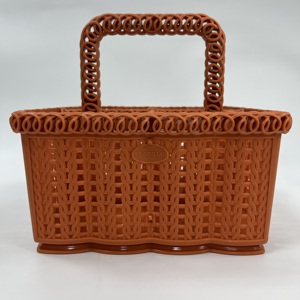 Plateau en plastique compact avec poignée et quatre séparateurs pour table ou salon Essentials Export Ready - Product Image 2