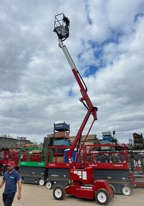 รถยกแบบกรรไกร NiftyLift HR12 คุณภาพเยี่ยม แพลตฟอร์มทำงานบนที่สูง อุปกรณ์ยกเคลื่อนที่ได้ ความสูงยก 9000 มม. ล้อทำจากยาง - Product Image 2
