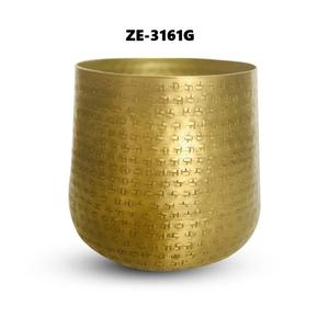 Jarrón de Metal con Acabado Texturizado Premium para Flores, Jarrón de Metal para Interiores de Hogar de Lujo, Jarrón de Metal para Aniversario, Jarrón de Flores de Zahid Exports - Product Image 3