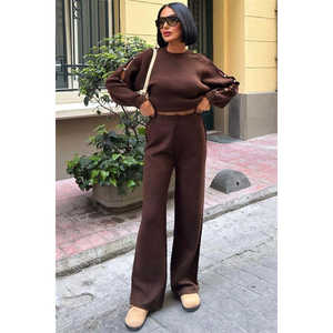 Ensemble de pulls en tricot à découpes pour femmes 10229 Confortable et élégant - Product Image 5