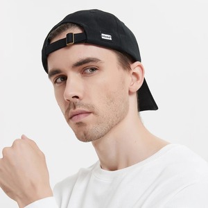 4 colores nueva moda suave superior gorra de béisbol deporte al aire libre Casual algodón Snapback sombreros para hombres y mujeres tres barras papá sombrero diseño - Product Image 4