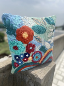 Fundas de almohada de algodón hechas a mano coloridas respetuosas con el medio ambiente de 20X20 pulgadas decorativas de lujo - Product Image 2